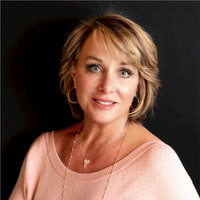 Shelli Hill