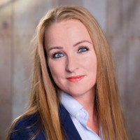 Stephanie Van Munster