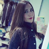 Andrea Flores