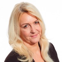 Claudia Engels
