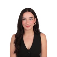 Emine Akbayir