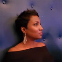 Tracee W Snider