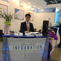 JONG HUN LEE