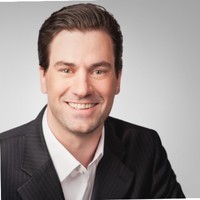 Dr. Maximilian Schenk