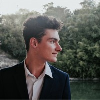 Aaron Wells