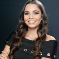 Julia Schelela Falcão