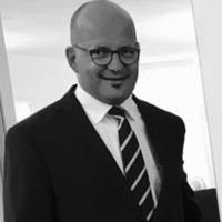 Wolfgang Riecke