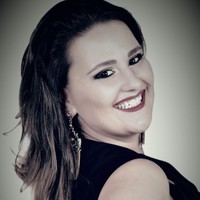 Larissa Regina Pereira