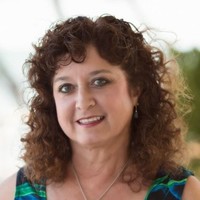 Susan Kay Holler