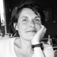 Emmanuelle Pelle