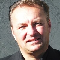 Robert J Olsson