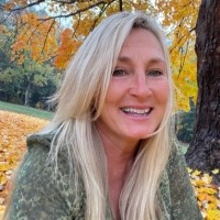 Connie Bosold