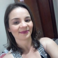 Elizângela Maria de Castilho Alves Morais