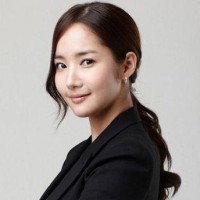 Chloe Zhou