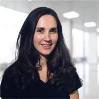 Dr. Julia Galmiche-Essue