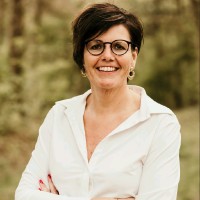 Corina Redert