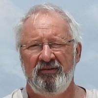 Francis Renault