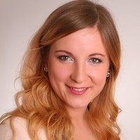 Zuzana Hlinická, Acca