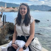 Sezen Sümbül Akdağ