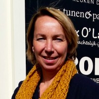 Minette Van Andel-Schut