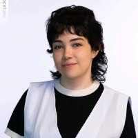 Stephani Lopes Pereira