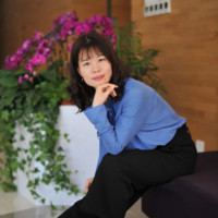 Yue-Wen Wu