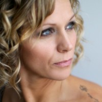 Vaughn Debra