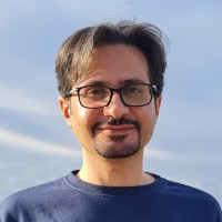Ali RezaeianZadeh
