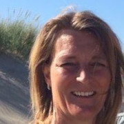 Esther Plompen