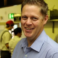 Warren Davies