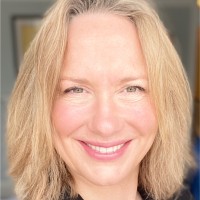 Ra Hennessy FCIM CMktr