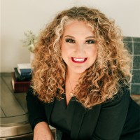Leah Scoles