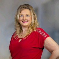 Diana Lewis