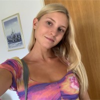 Sofia Thomas