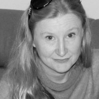 Susan Tate
