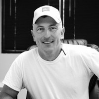 Robert Thomas