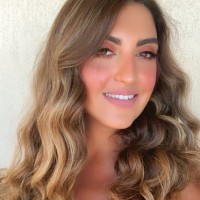 Lara Francis