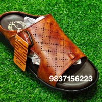 Bonzo Shoes Manufacturer Agra