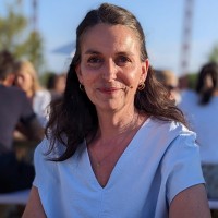 Caroline Veys