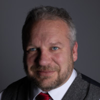 Ian Dulson