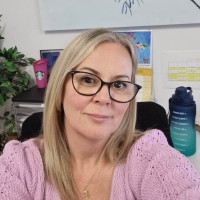 Louise Lowe