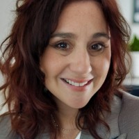 Sarah Masuzzo, Mba