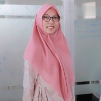 Silvia M. Purwani