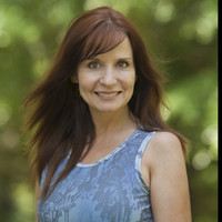 Stephanie Bax