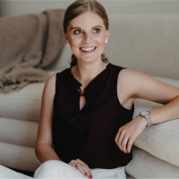 Lena S.