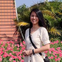 Vanessa Y.