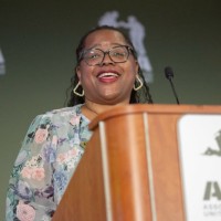 Lynette Nichols