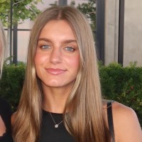 Mari Hinkle