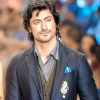 Mass Niroshan