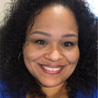 Gloria Davila, Rhit
